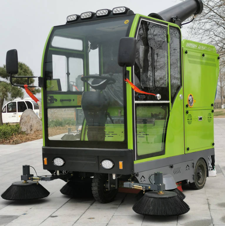 坦洁道路清洁广泛应用电动环卫清扫车