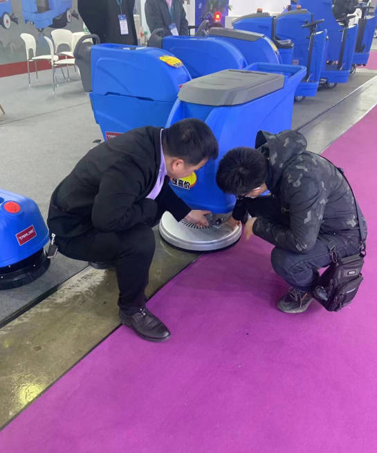 坦洁小型电动洗地机是否适合用于环卫保洁